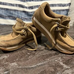 Roxy Dakota Suede Low Ankle Chukka Shoe